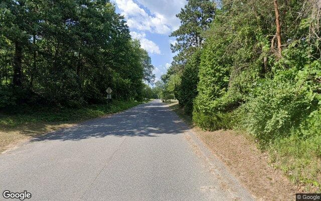 Patient Pines — satellite view