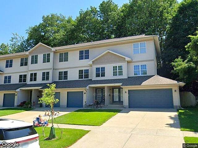 Clinton Ridge Condos — satellite view