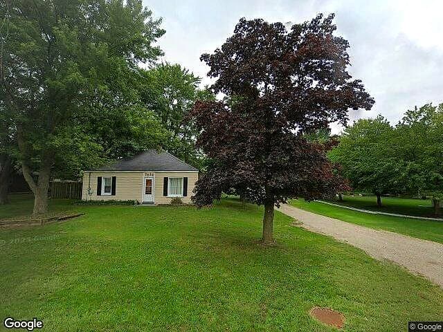 Amber Lakes Condominiums — satellite view