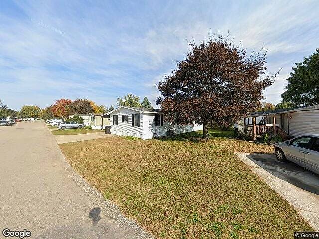Fairview Shores Condos — satellite view