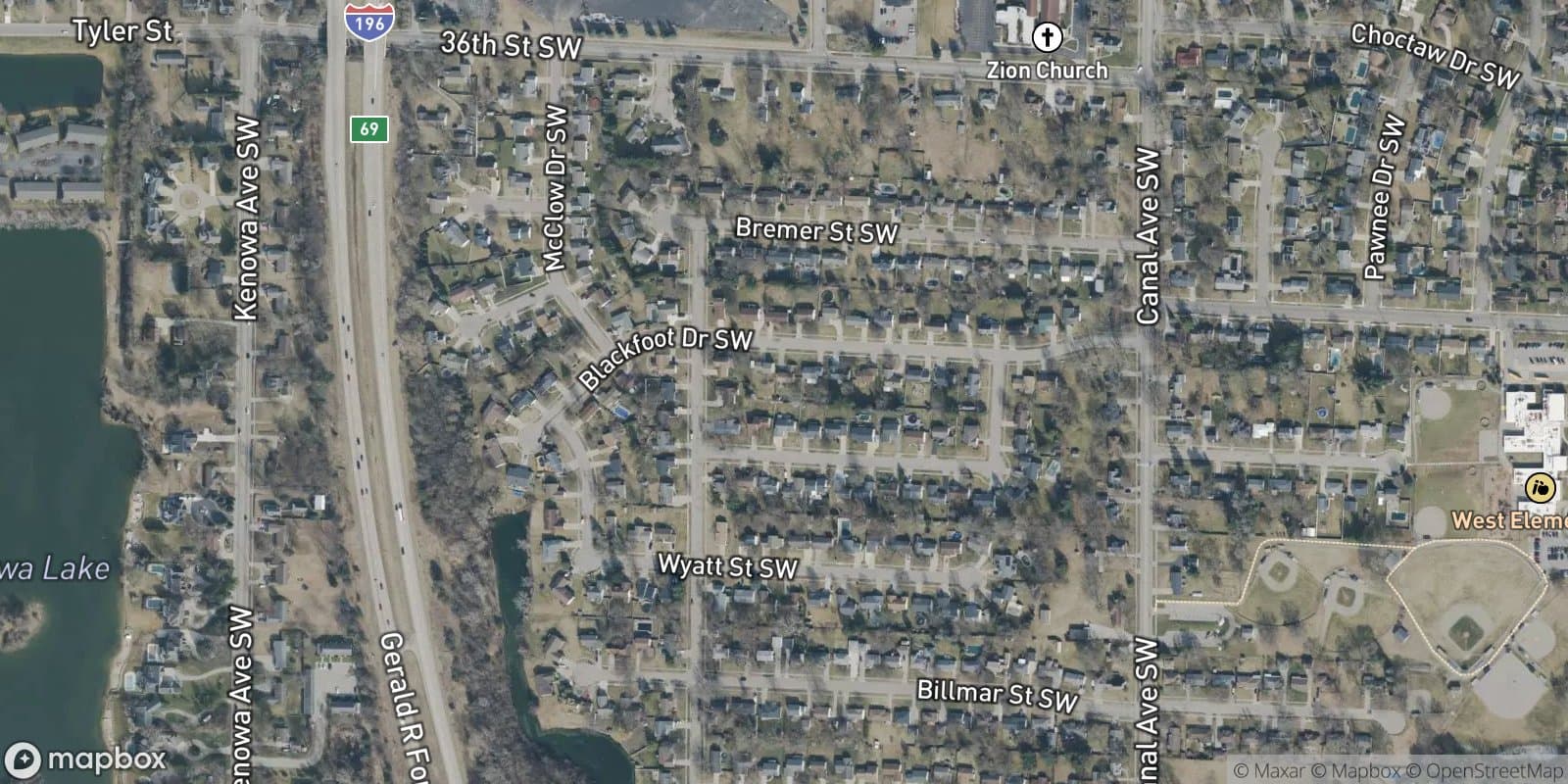 Thunderbird Gardens — satellite view