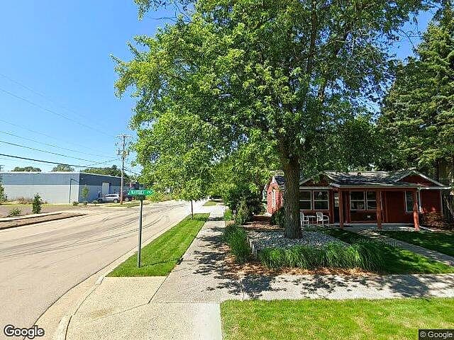 815 Verhoeks Condominiums — satellite view