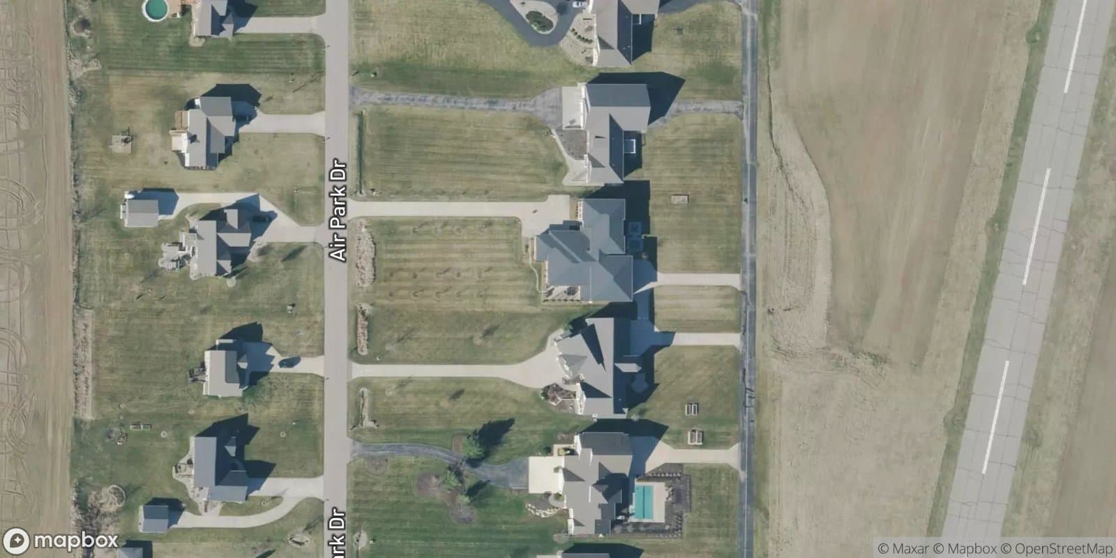 Replat No 1 Ottawa Executive Estates — satellite view