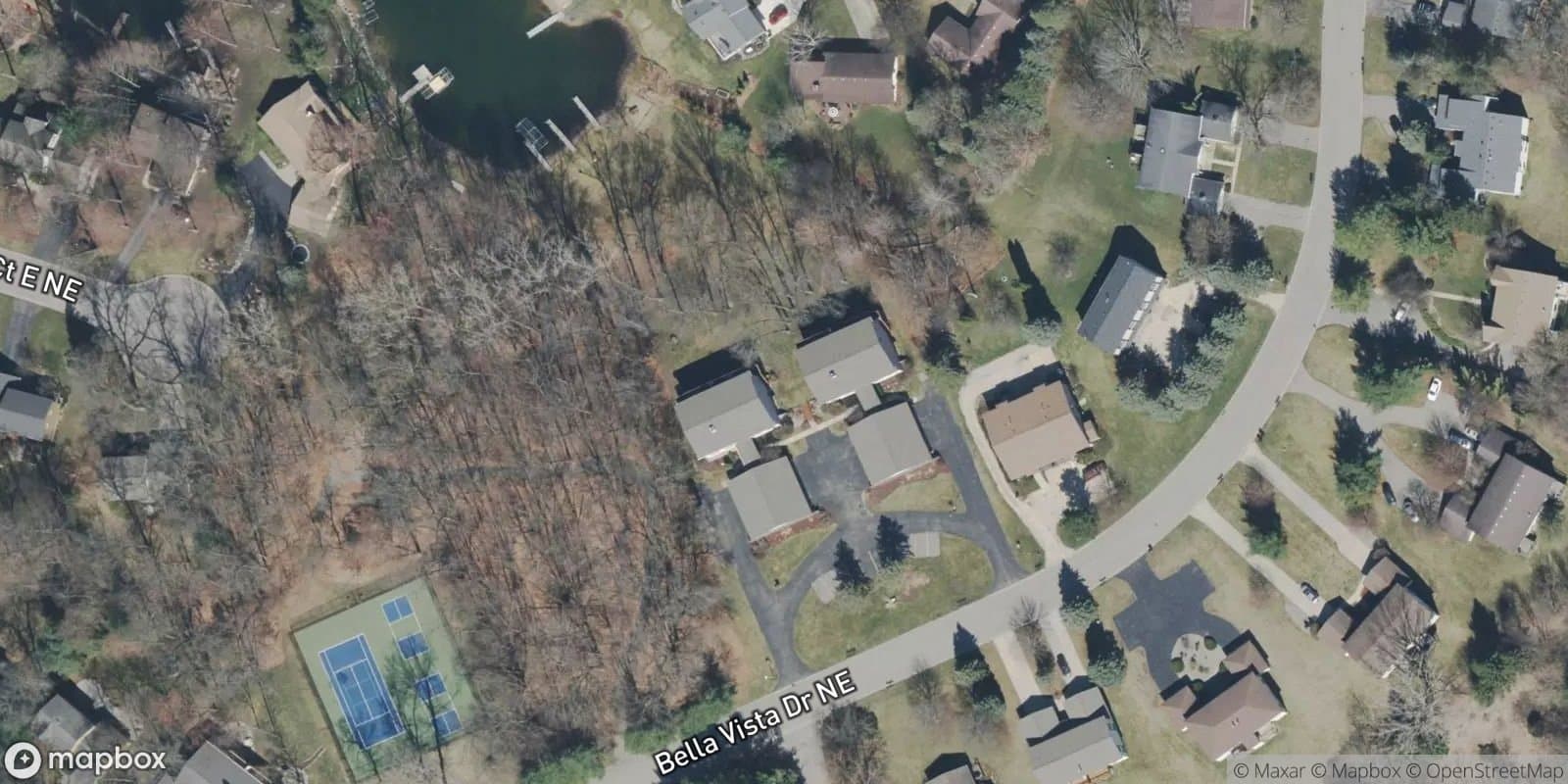 Lake Bella Vista Shores Condominiums — satellite view