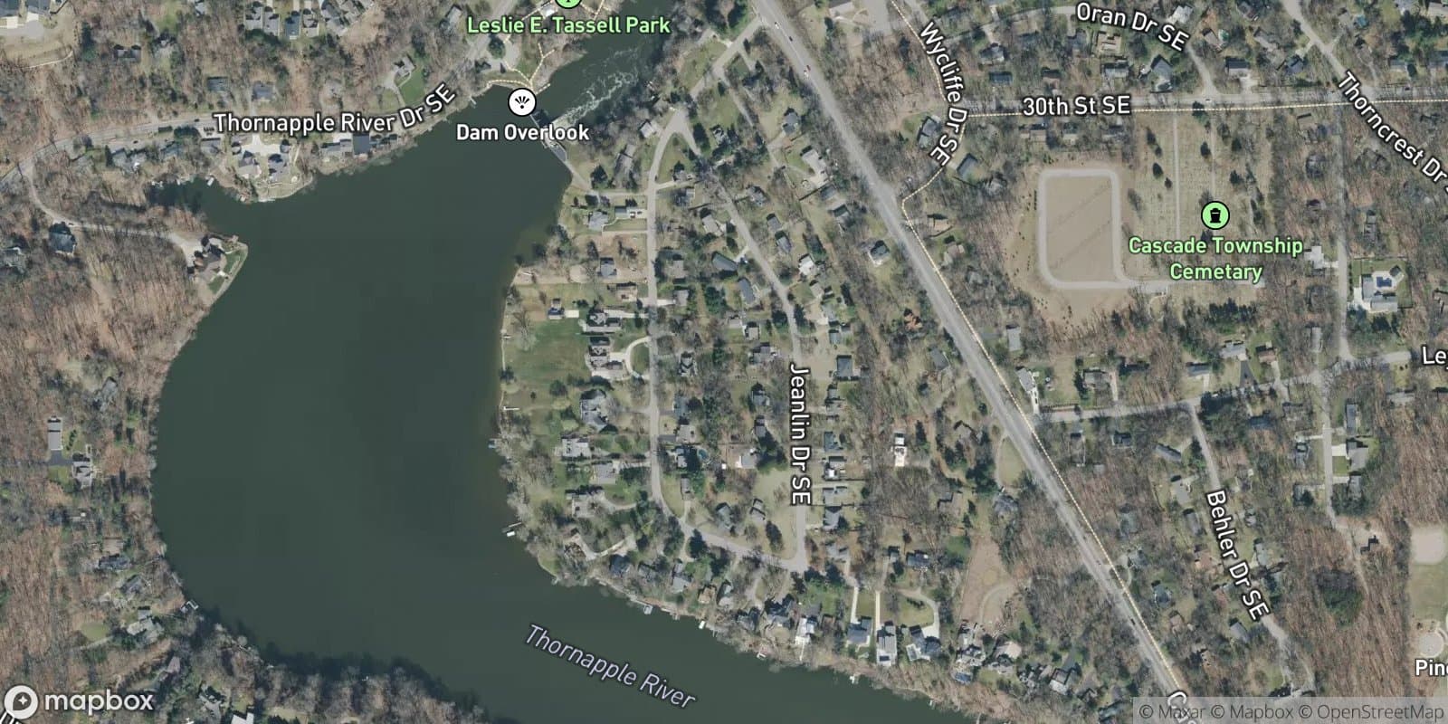 Cascade Riverview Park — satellite view