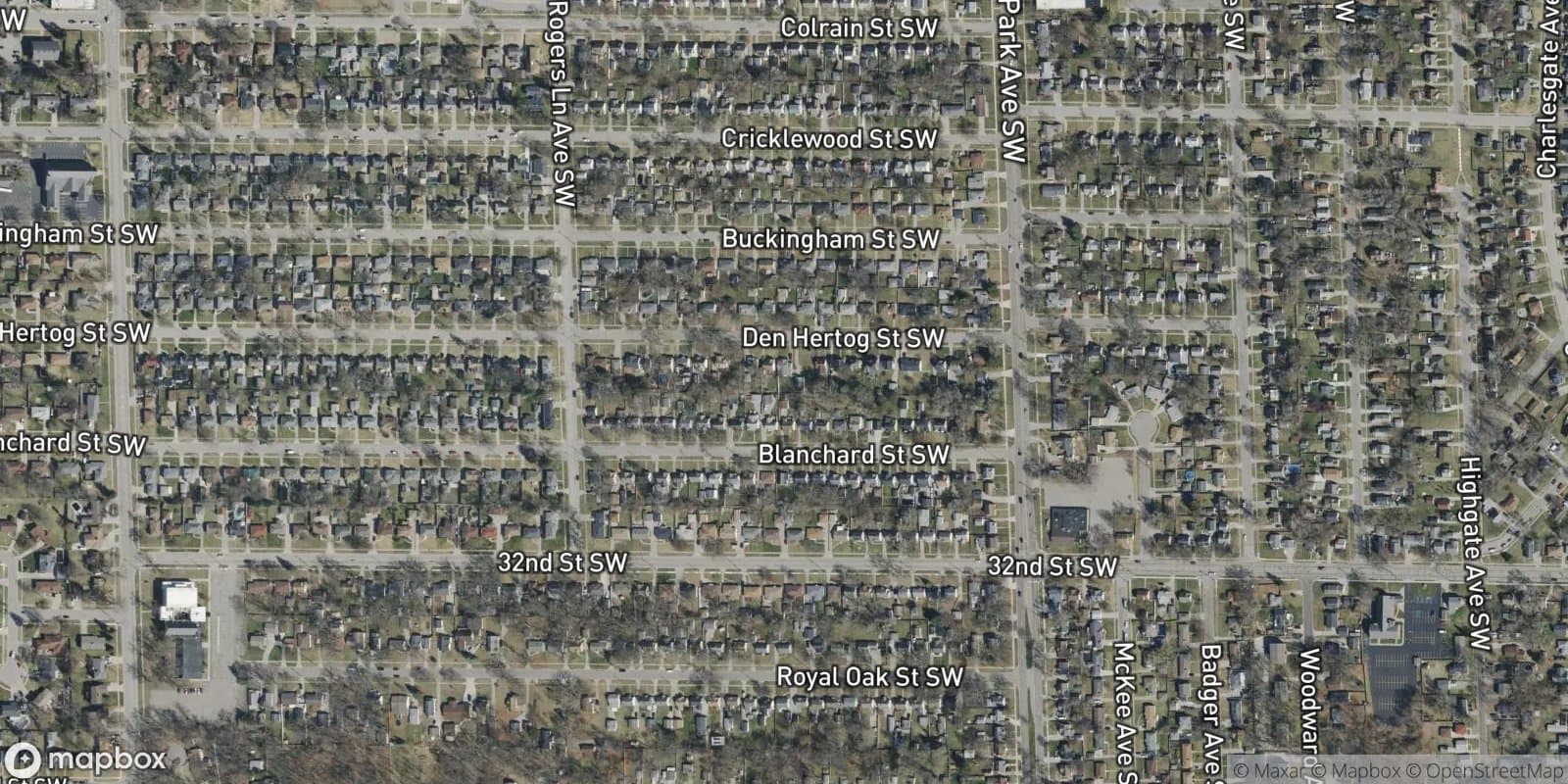 Royal Oak'S — satellite view