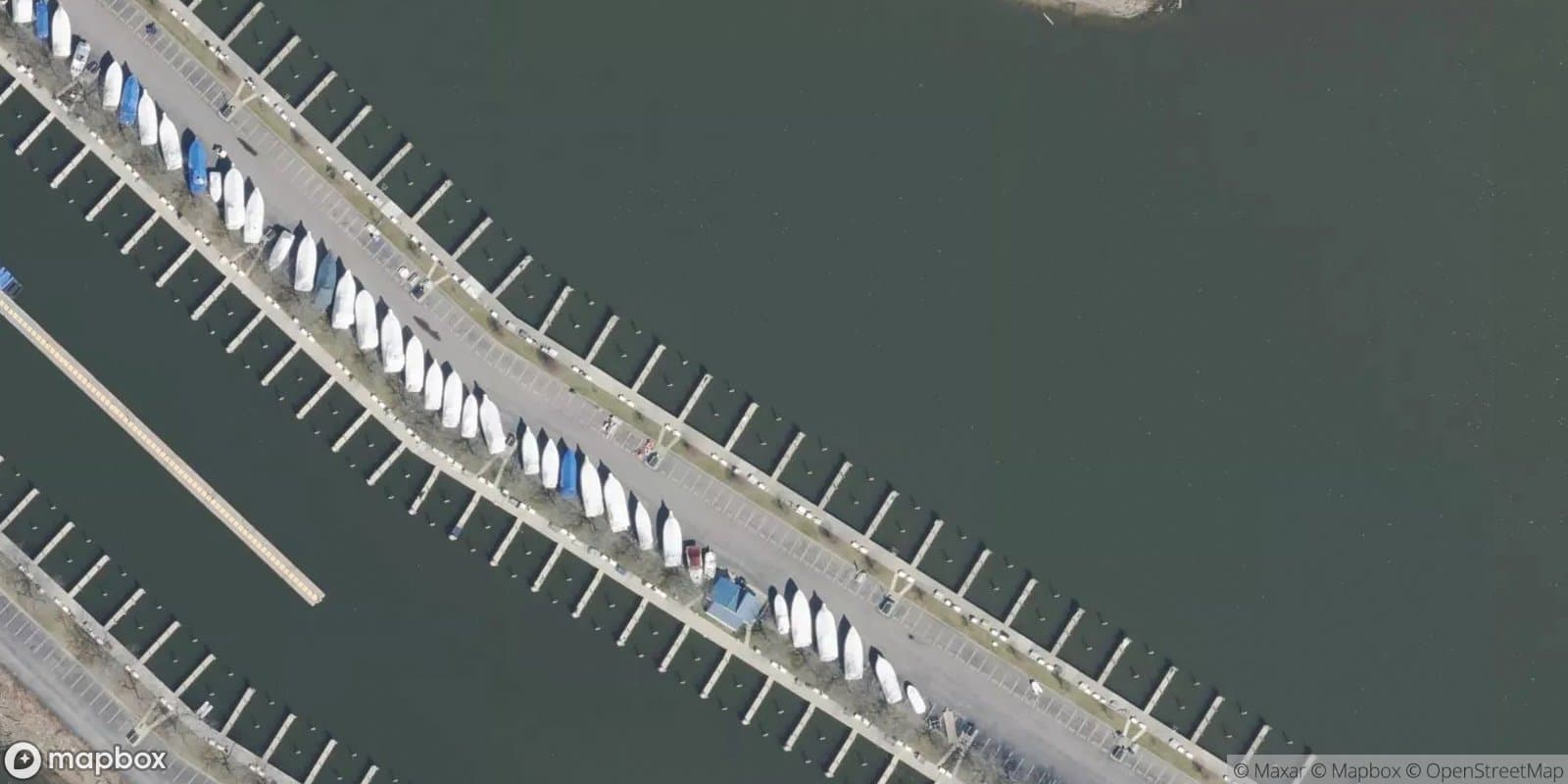 Grand Isle Marina Condominium — satellite view