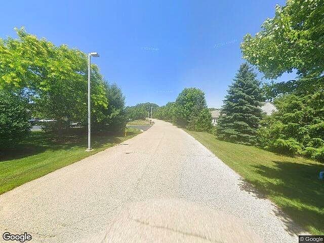 The Woods of Evergreen Lake — satellite view