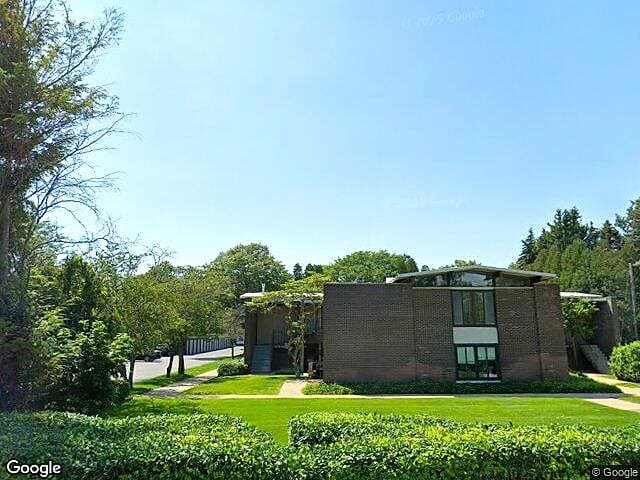 Hawthorne Square Condos — satellite view