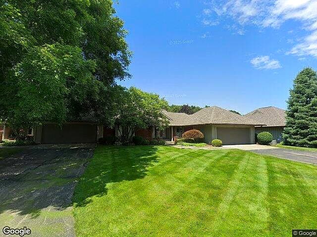 Heathmoor Condominium — satellite view