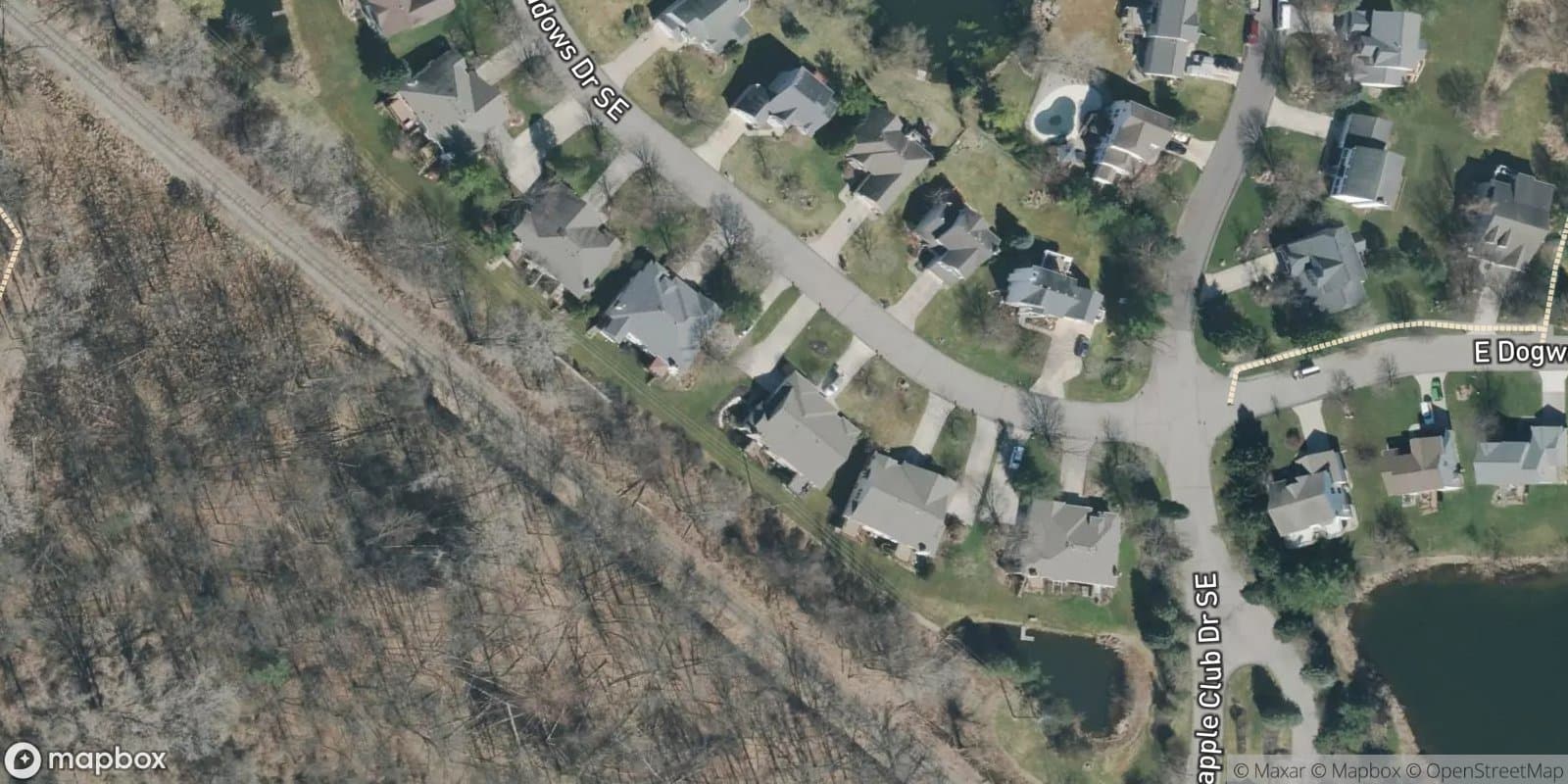 Thornapple Club on the Grand Condominiums — satellite view